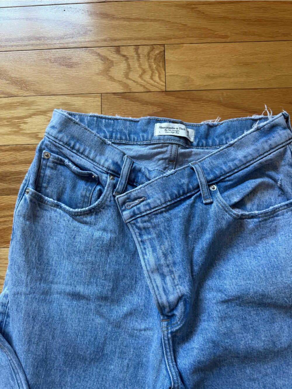 Abercrombie & Fitch 90s Straight Jeans - Ultra High Rise - Picture 5 of 7